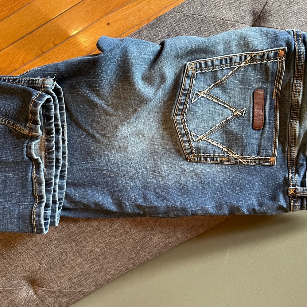 Wrangler Blue Denim Jeans with Stitch Detail